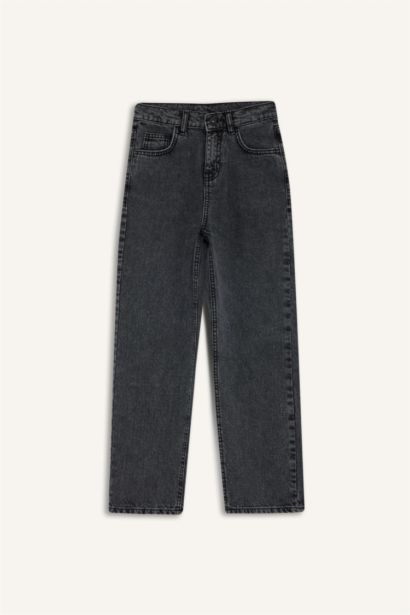 Boy Wide Leg Straight Leg Jeans