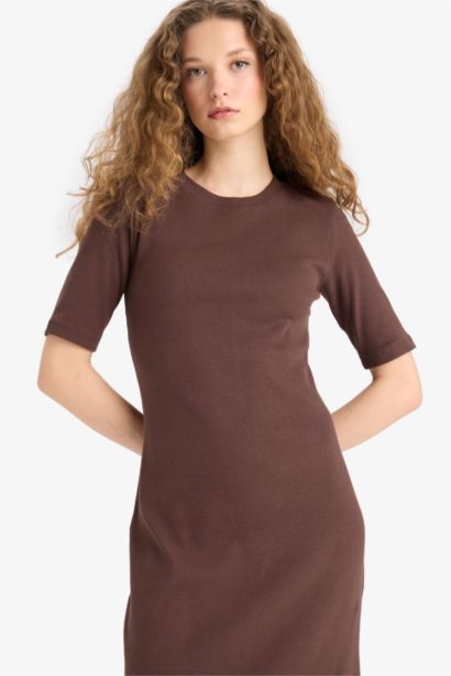 с мойын қысқа жеңді Қысқа жеңді трикотаж көйлек