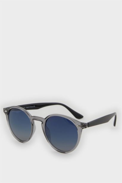 Man Round Sunglasses