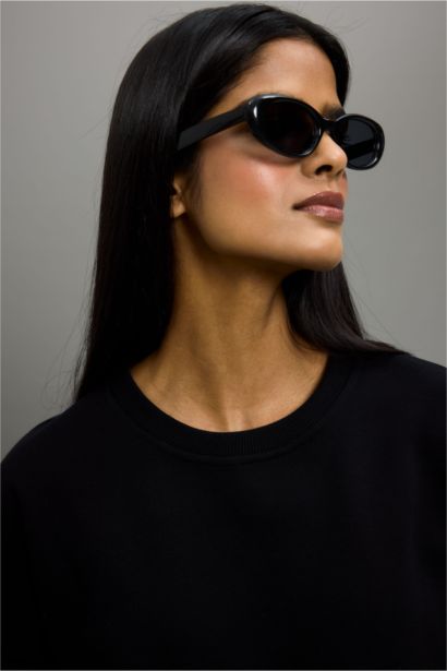 Kadın Yuvarlak Siyah Plastik  Çerçeve Siyah Cam UV Güneş Gözlüğü