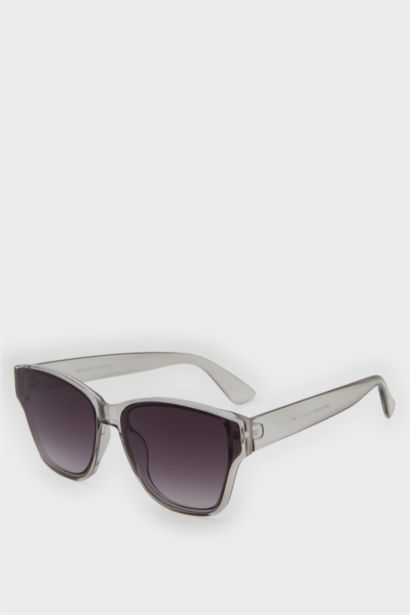 Kadın Oval Beyaz Transparan Çerçeve Siyah Cam UV Güneş Gözlüğü