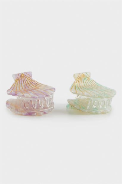 Woman 2 Piece Seashell Hair Clip