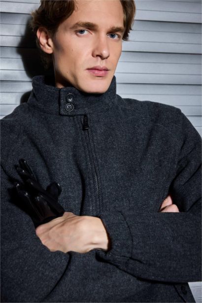 Regular Fit Stand Collar Zippered Lined Jacket