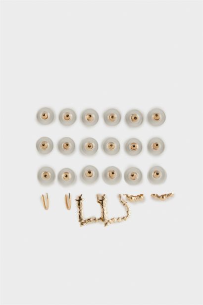 Әйелдерге 9 сырға