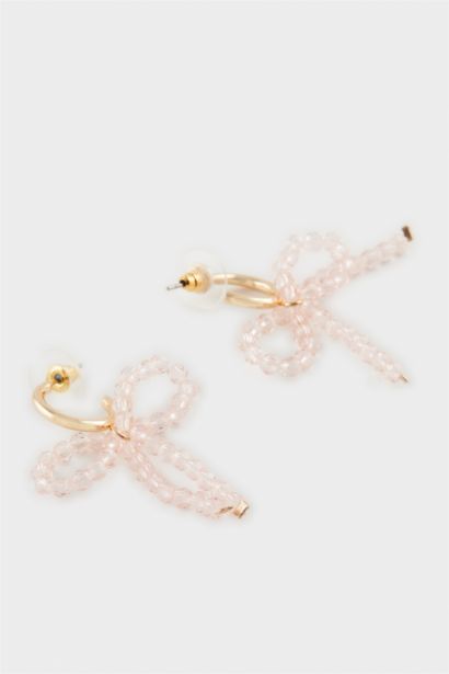 Woman Ribbon Detailed Earrings