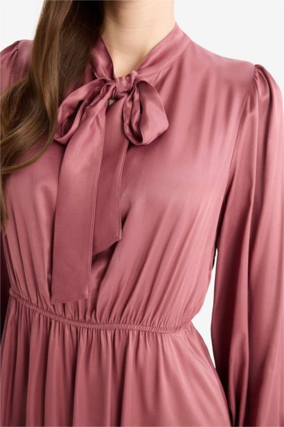 Regular Fit Bow Collar Satin Midi Dress