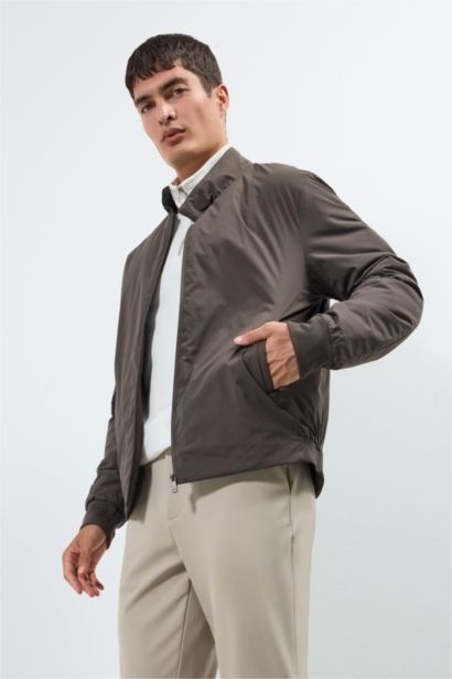 Su İtici Slim Fit Dar Kesim Dik Yaka Fermuarlı Astarlı İç Cepli Mont