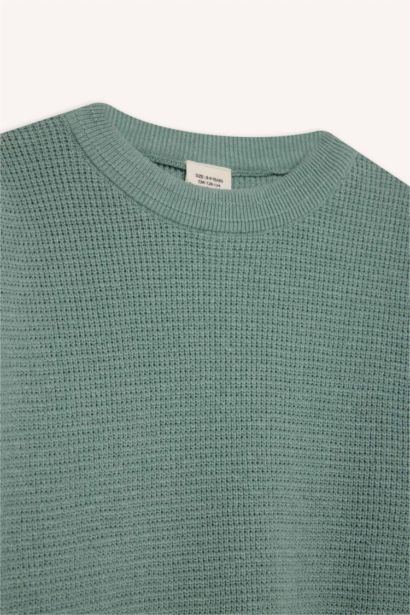 بلوز تريكو ولادي قصة عادية بياخة مستديرة