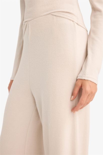 Elastic Waist Wide Leg Sweatpants