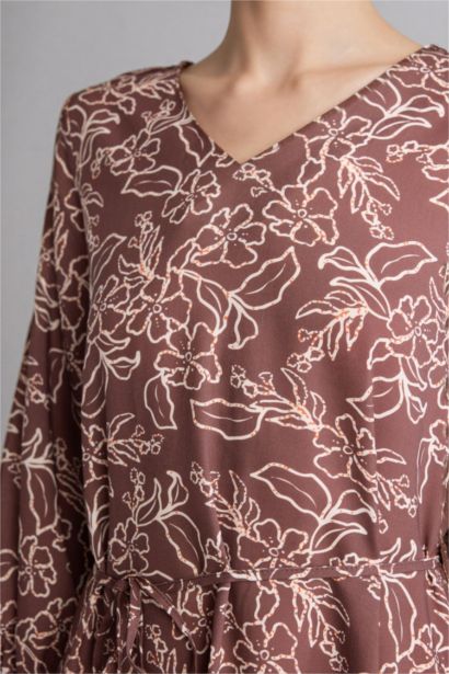 Regular Fit V Neck Floral Patterned Half Sleeve Midi Dress