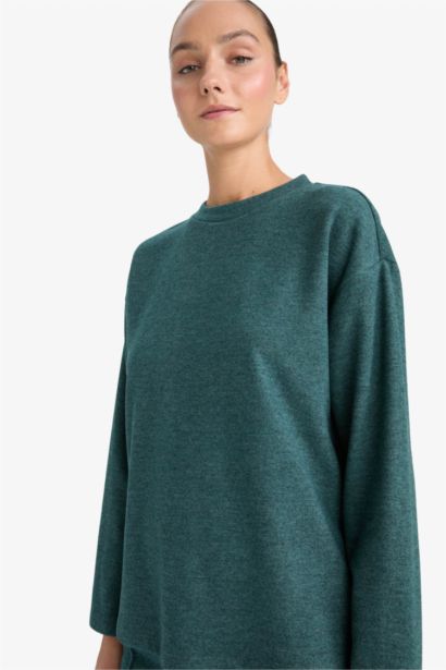 Relax Fit Long Sleeve Sweatshirt