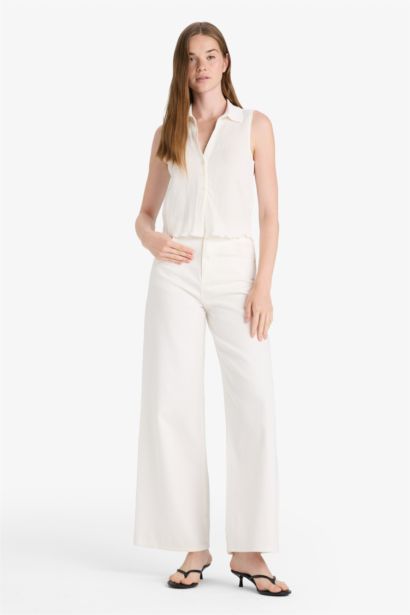 Fitted Gömlek Yaka Dokulu Kolsuz Beyaz Bluz