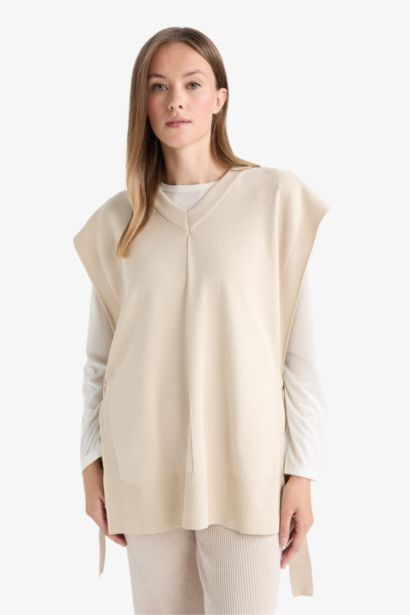 يلك تريكو بياخة V ورباط من الأمام