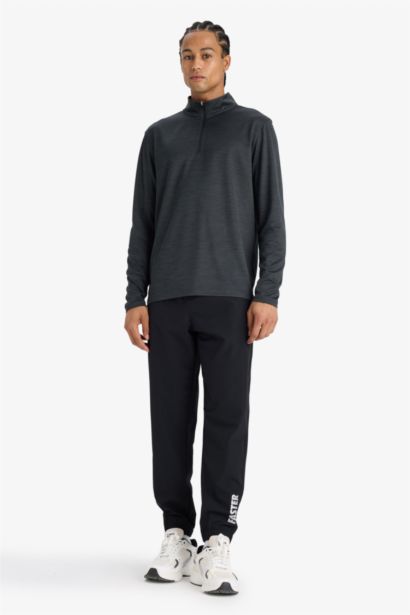 Slim Fit Woven Jogger