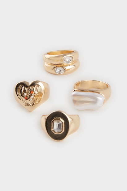 Woman 4 Piece Thick Gold Ring