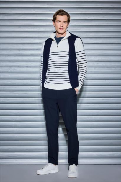 Pull en tricot rayé à demi-zip Coupe Standard