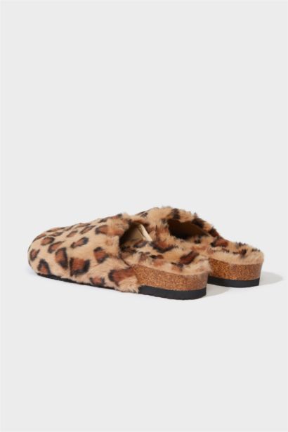 Woman Flat Sole Home Slippers