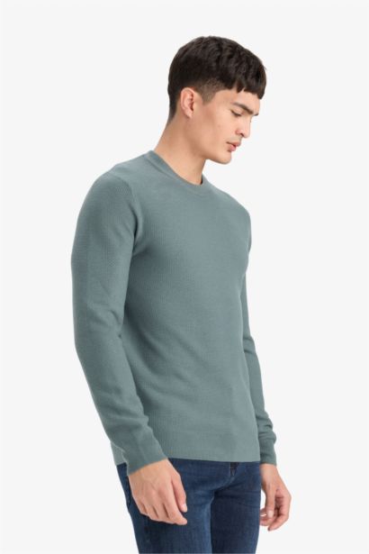 Standard Fit Crew Neck Basic Textured Knit Pullover