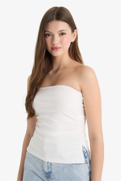 توب ابيض سترابليز سليم فيت بدون حمالات