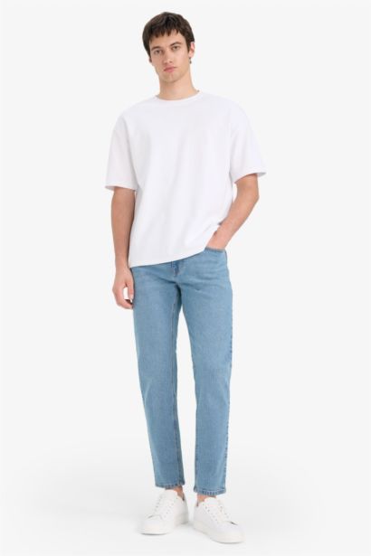 Slim Tapered Straight Leg Jeans