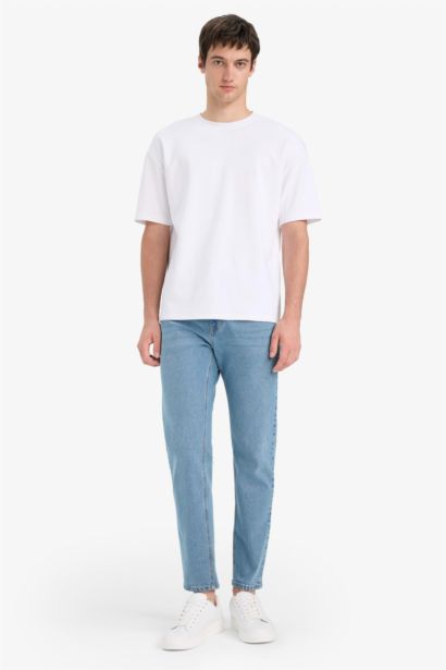 Slim Tapered Straight Leg Jeans