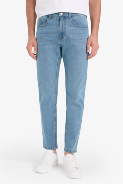 Slim Tapered Straight Leg Jeans