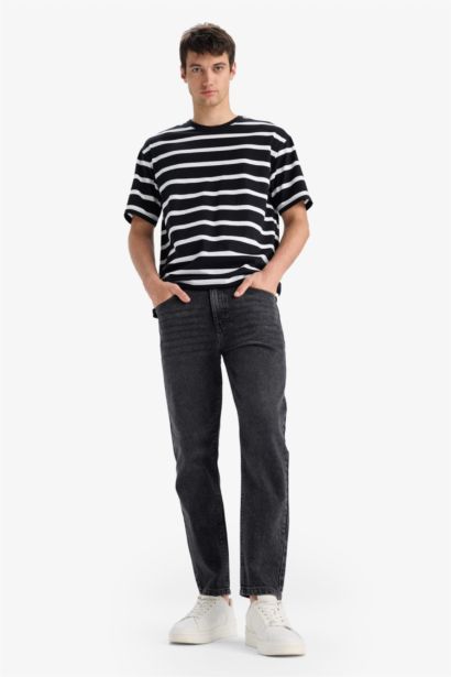 Джинсы 90-х Slim Fit с узкими штанинами
