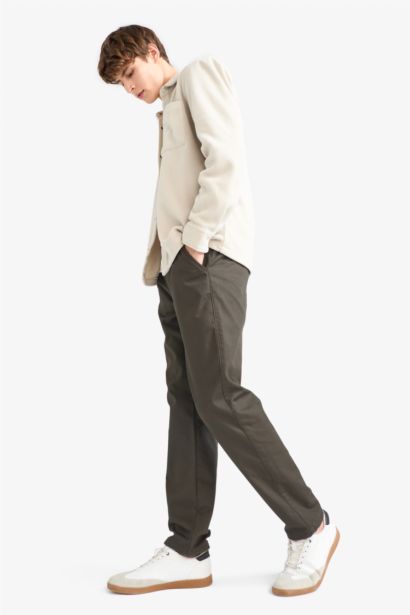 Jogger Fit Pocketed Trousers
