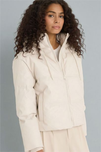 Regular Fıt Kapüşonlu Polar Astarlı Suni Deri Mont