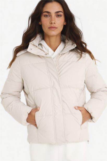 Regular Fit Kapüşonlu Fermuarlı Şişme Mont