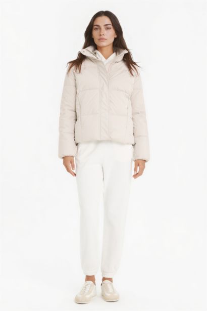 Regular Fit Kapüşonlu Fermuarlı Şişme Mont