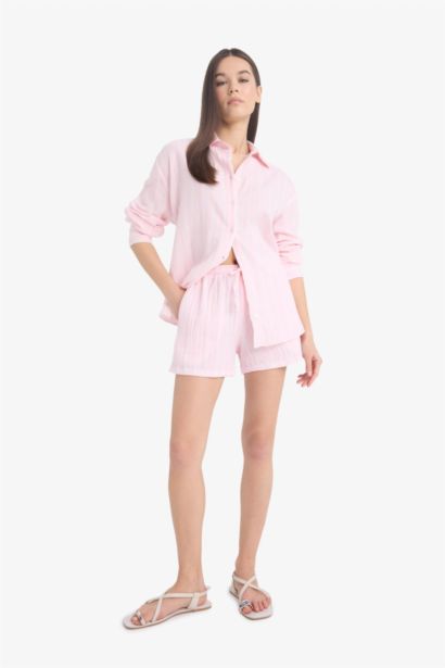 A Cut Muslin Striped Normal Waist Short Leg Shorts