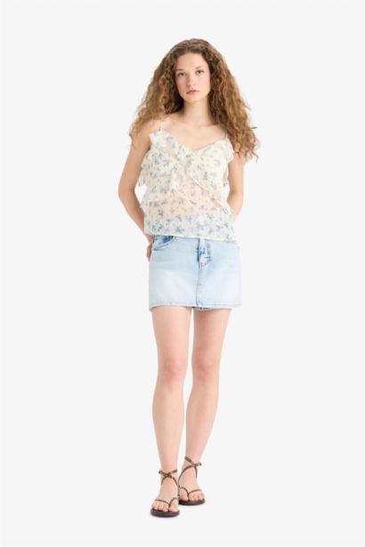 Regular Fit V Yaka Çiçekli Şifon Askılı Bluz