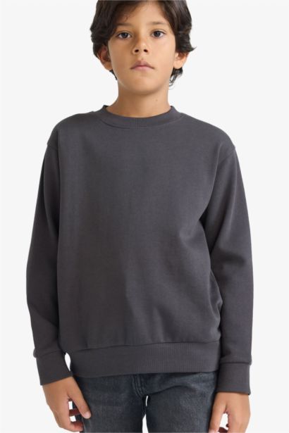 سويت شيرت ولادي بيزك سادة قصة عادية بياخة مستديرة