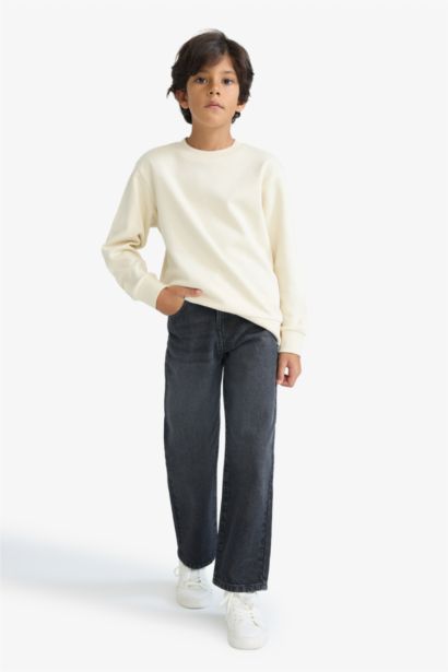 سويت شيرت ولادي بيزك سادة قصة عادية بياخة مستديرة