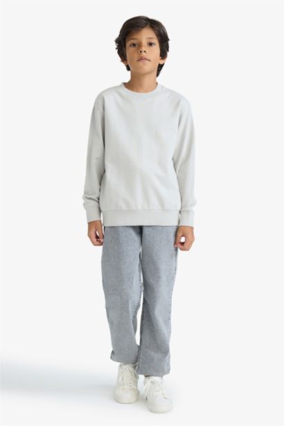 سويت شيرت ولادي بيزك سادة قصة عادية بياخة مستديرة