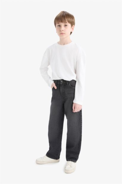 بنطرون جينز أولادي وايد ليج برجل عادي