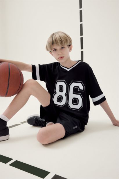 Boy Oversize Fit V Neck Printed T-Shirt