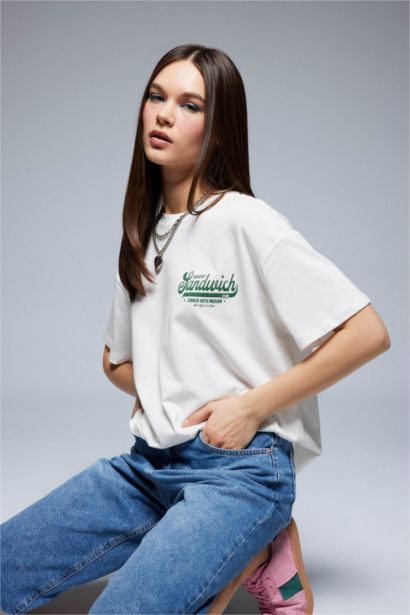 Oversize Fit Crew Neck Back Printed T-Shirt