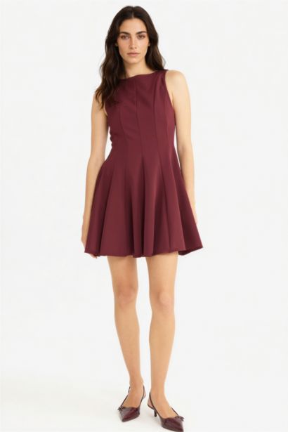 Kayık Yaka Kolsuz Mini Elbise