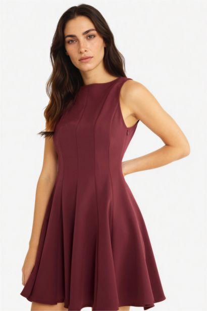 Kayık Yaka Kolsuz Mini Elbise