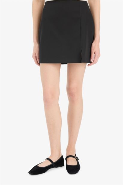Mini-jupe noire coupe A à taille normale