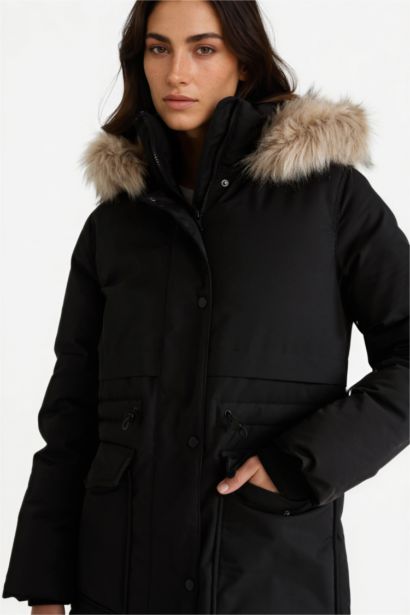 Su Geçirmez Relax Fıt Kapüşonlu Parka