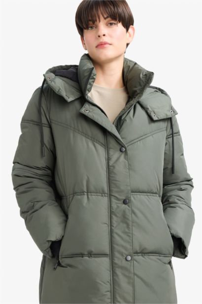 Водонепроницаемая куртка с капюшоном Relax Fit