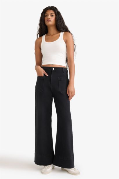 Jean longueur cheville taille haute jambe large courte