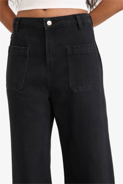 Jean longueur cheville taille haute jambe large courte