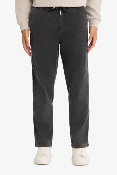 بنطلون جينز وايد ليج برجل واسع