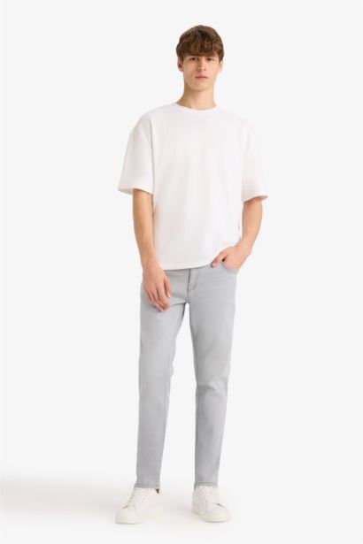 Pedro Slim Fit Regular Waist Skinny Leg Jeans