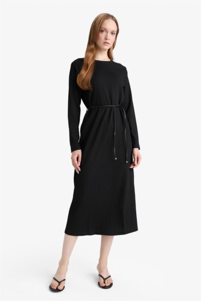 فستان ممشط محبوك قصة عادية