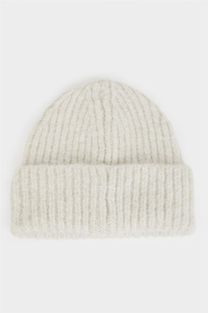 كلاو صوف نسائي مطرز